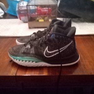 Nike Kyrie 7 BK Black Size 7